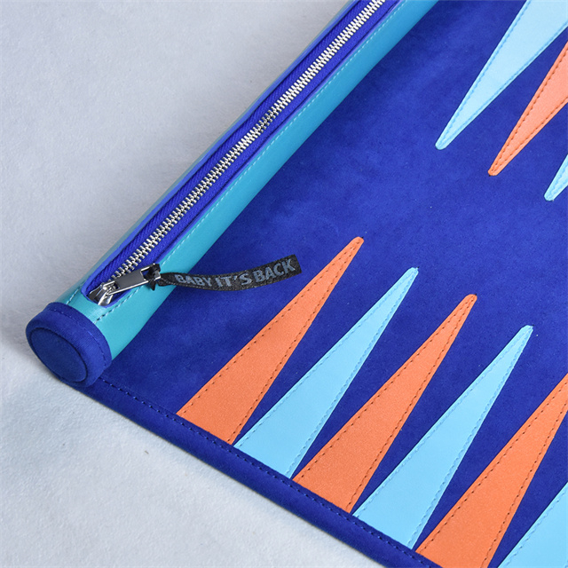 Backgammon de cuero de lujo enrollado con damas acrílicas